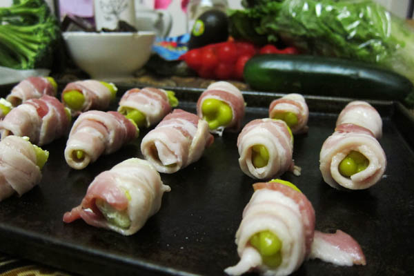 Bacon-wrapped jalapeno peppers